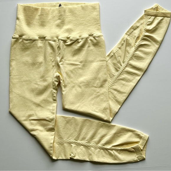 FP Movement by Free People Pants - 🍒NWOT Free People Movement Good Karma Leggings. Light Yellow. Size: M/L